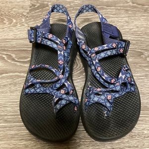Size 8 Chacos
